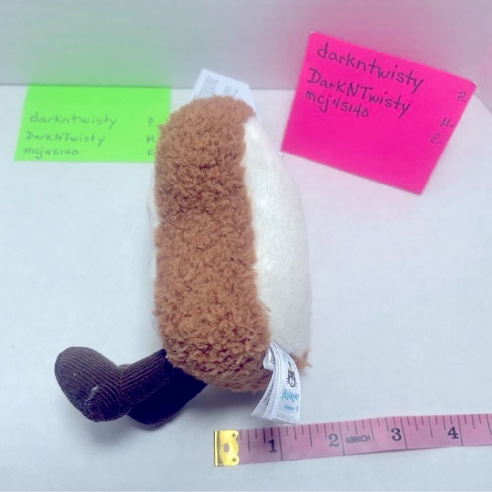 VERY LAST ONE! BNWT JELLYCAT AMUSEABLE TOAST BAG CHARM KEY CHAIN - Picture 6 of 12